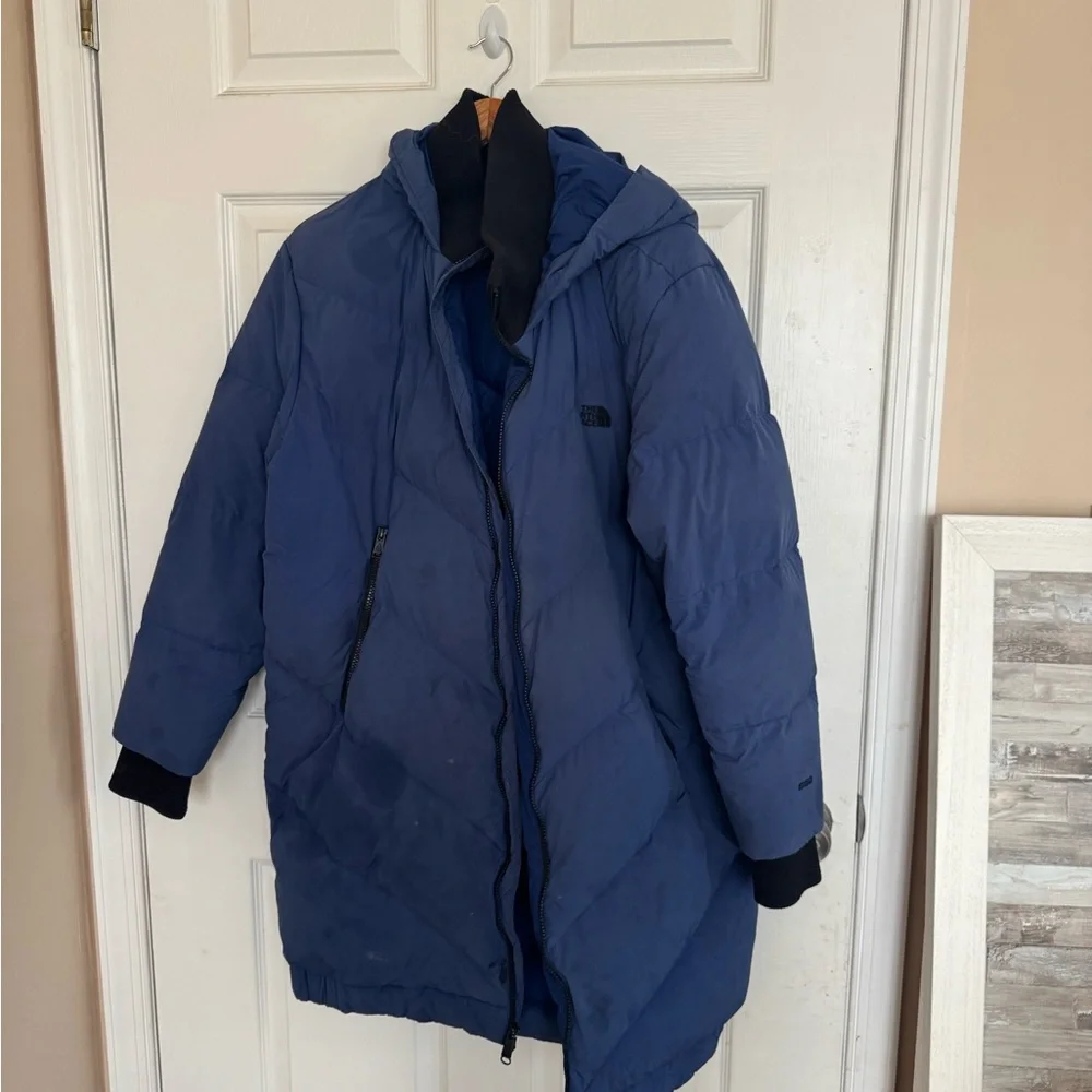 BLUE HOODED PUFFER COAT - Picture 3 of 6